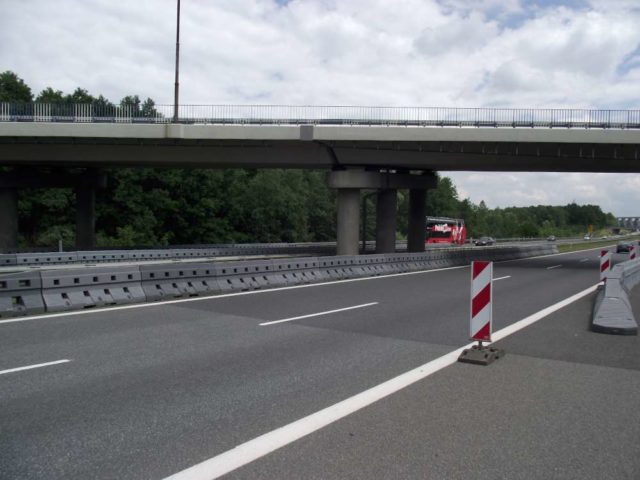 Concrete Road Barriers TSB SOFIBOX