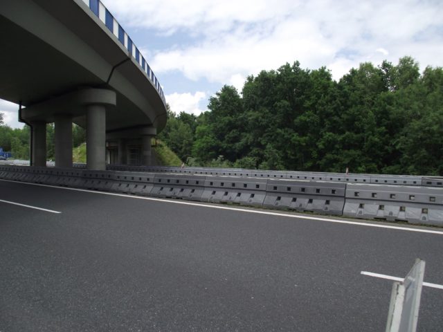 Concrete Road Barriers TSB SOFIBOX