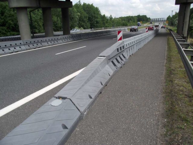 Concrete Road Barriers TSB SOFIBOX